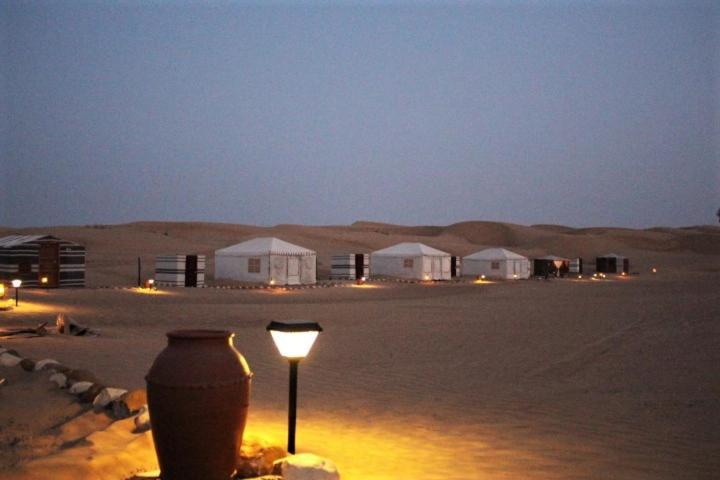 Legend Desert Camp Fulayj al Masha'ikh Exterior foto