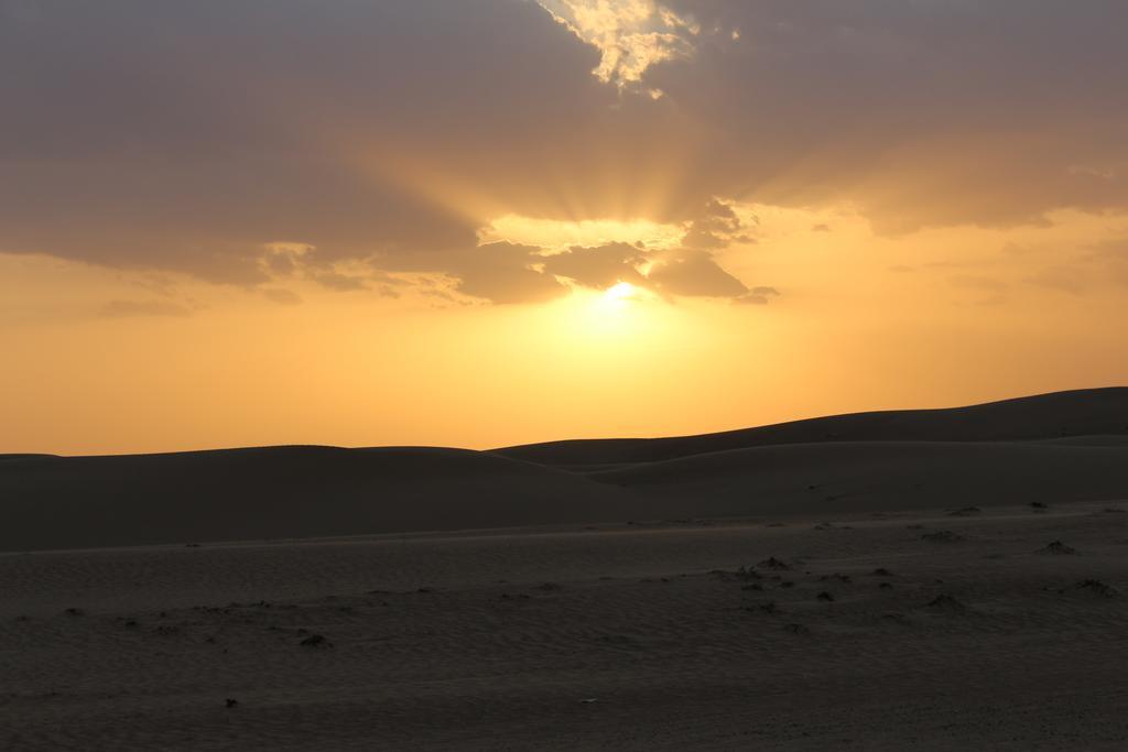 Legend Desert Camp Fulayj al Masha'ikh Exterior foto